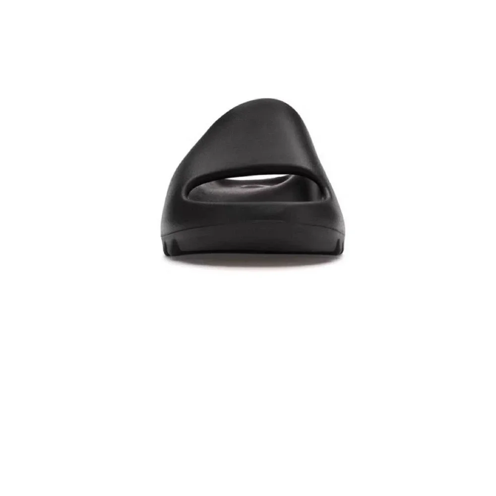 Adidas Yeezy Slide Black Onyx Slides Size 6 NWT